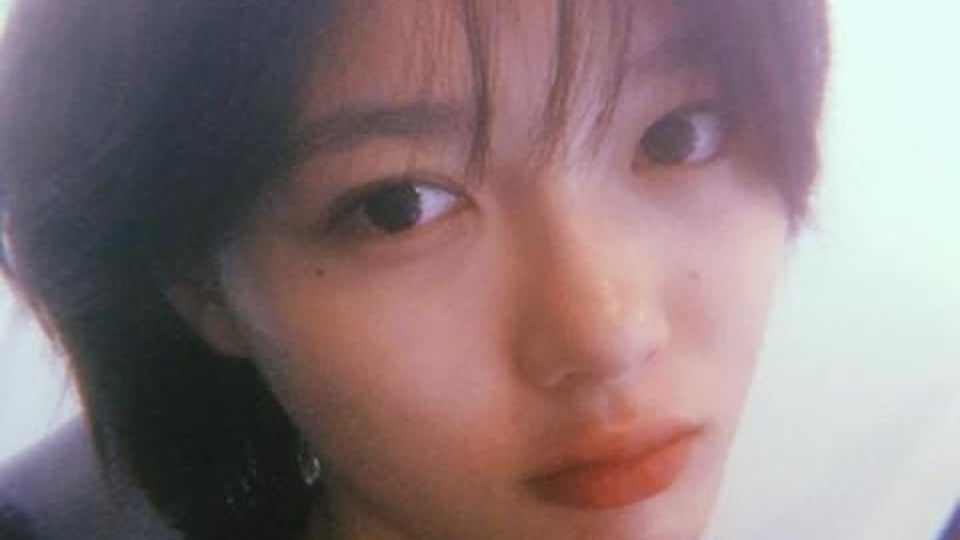 '숏컷 단발'로 깜짝 변신한 '21살' 김유정의 러블리 비주얼.