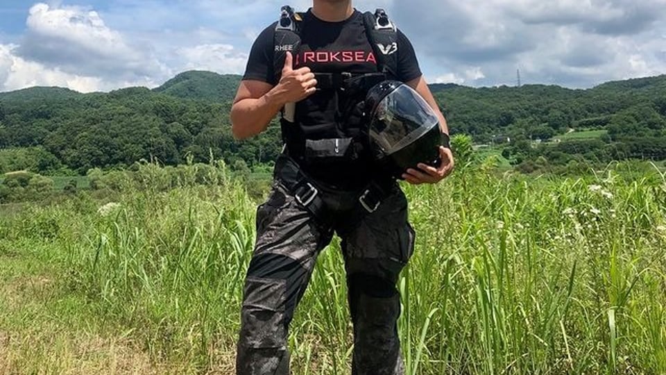 세월호 구조 작전에 나섰던 이근 대위.