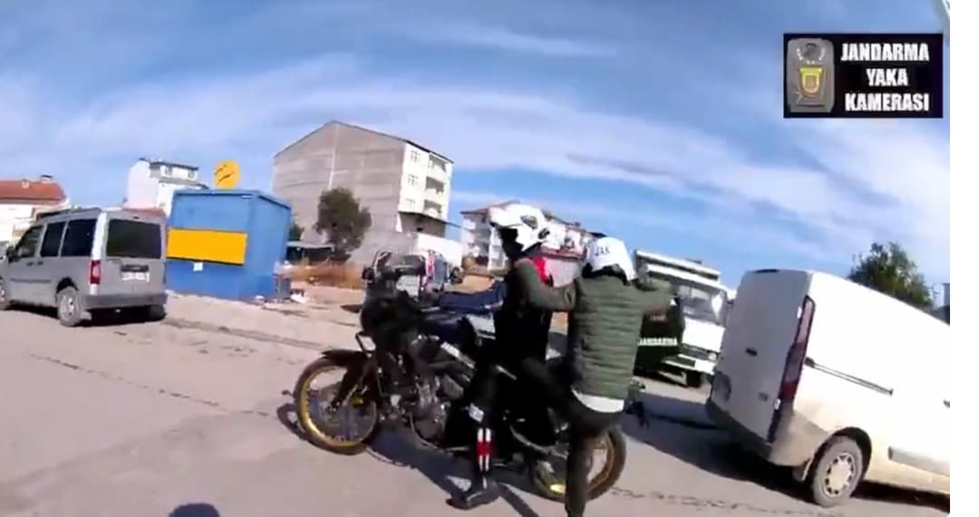 Sınava Dakikalar Kala İmdadına Jandarma Yetişti