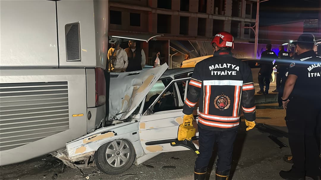 Malatya’da Feci Çarpışma: 3 Yaralıdan Birinin Durumu Ağır