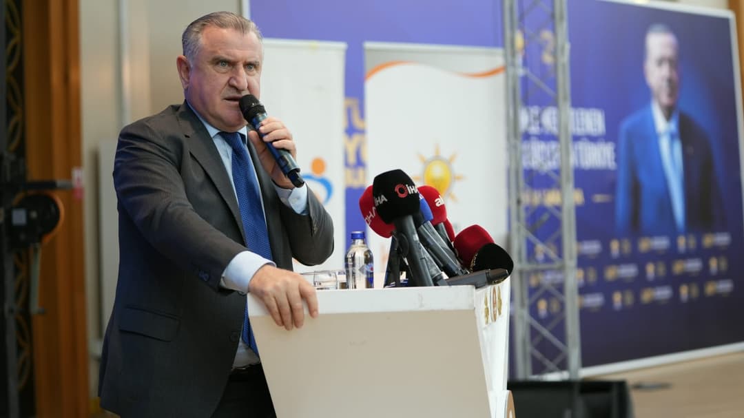 Bakan Bak: “Malatya’ya Borcumuzu Ödeyeceğiz!”