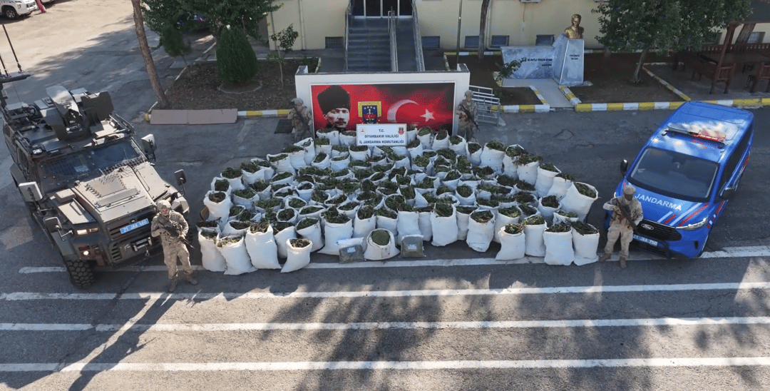 Diyarbakır’da 2 Ton 200 Kilogram Esrar Ele geçirildi