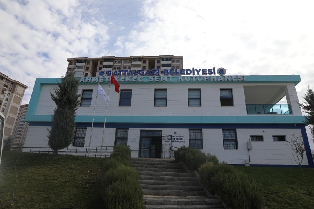 Battalgazi’de Öğrencilerin Sınav Hazırlığına Kütüphane Desteği