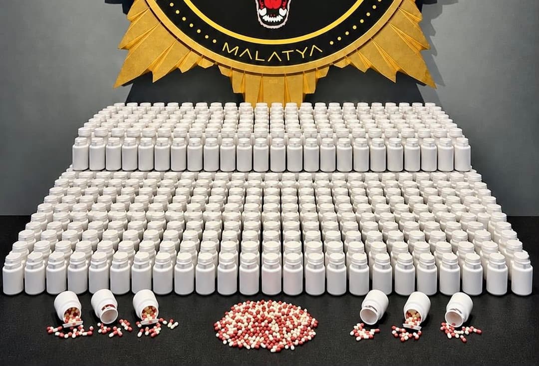 Malatya’da Sokak Satıcılarına Darbe: 46 Bin 189 Hap Ele Geçirildi
