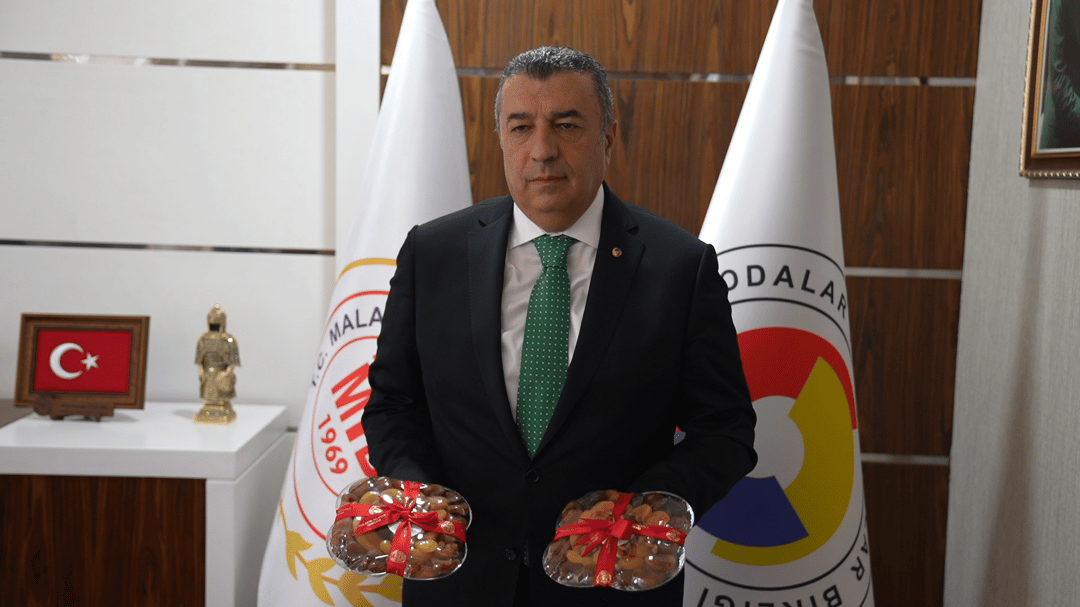 MALATYA KAYISI ÇEKİRDEĞİ DÜNYA YOLCULUĞUNA ÇIKIYOR