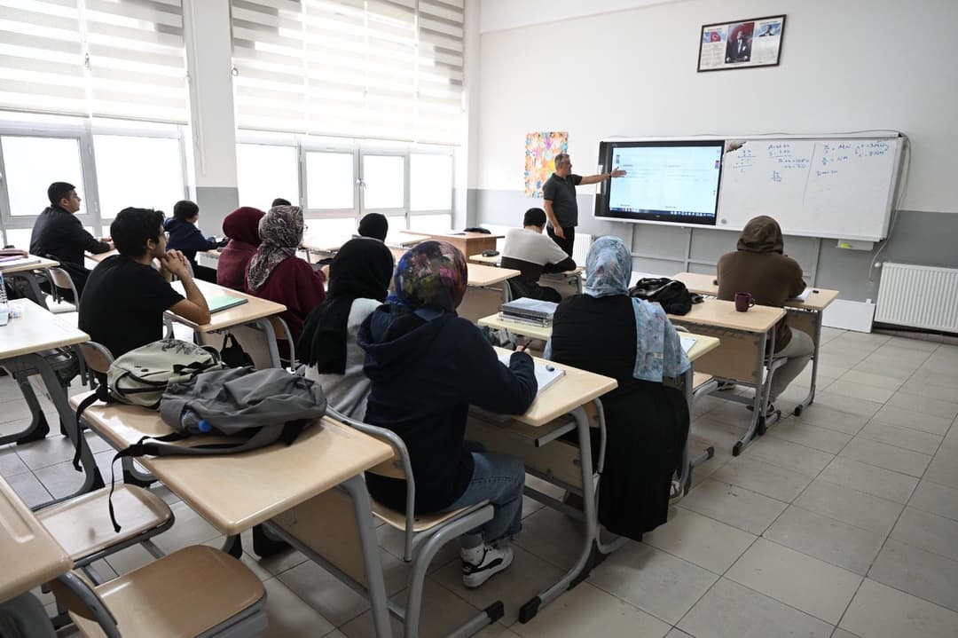 Malatya’da Gençlere Sınav Desteği