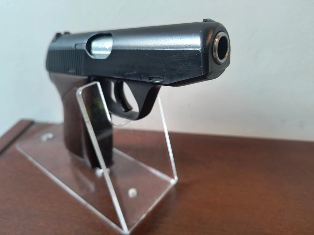 Używany Pistolet heckler & koch 9x19
