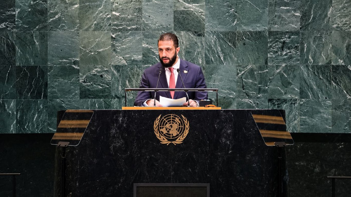 بعد 58 عاماً من الغياب: سوريا تعود إلى منصة الأمم المتحدة في لحظة اختبار للدولة الجديدة