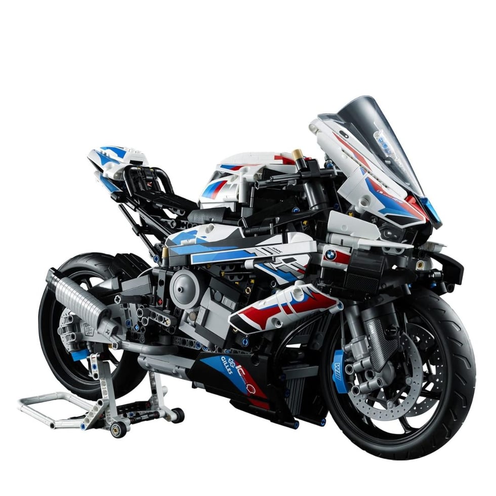 LEGO Technic BMW M 1000 RR Motorbike Model Kit 24.08.25