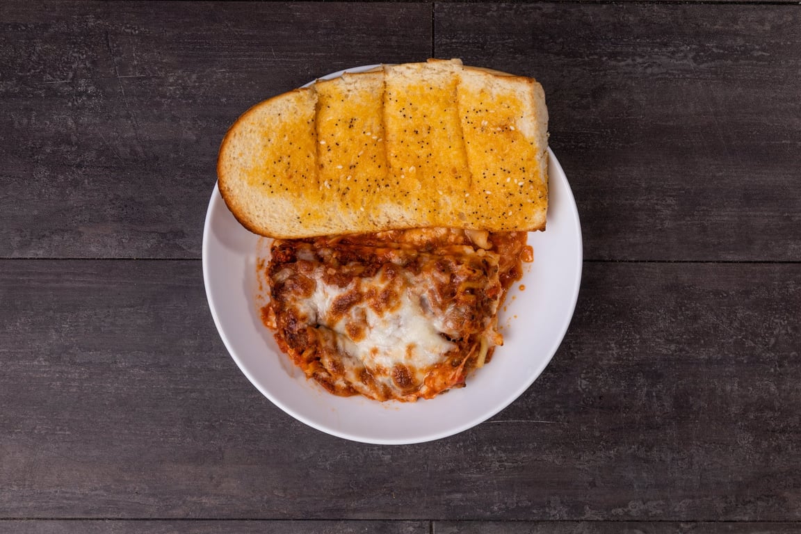 Lasagna with Garlic Bread