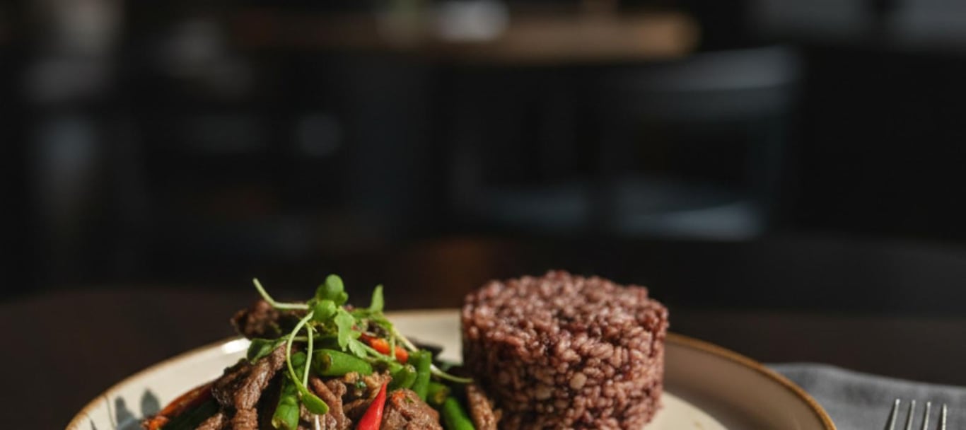 Kid Tueng – Beef Kaprao (คิดถึง / กะเพราเนื้อ)