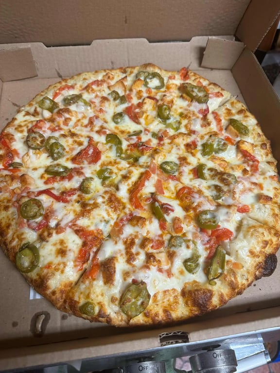 Chicken Tikka Halal Pizza