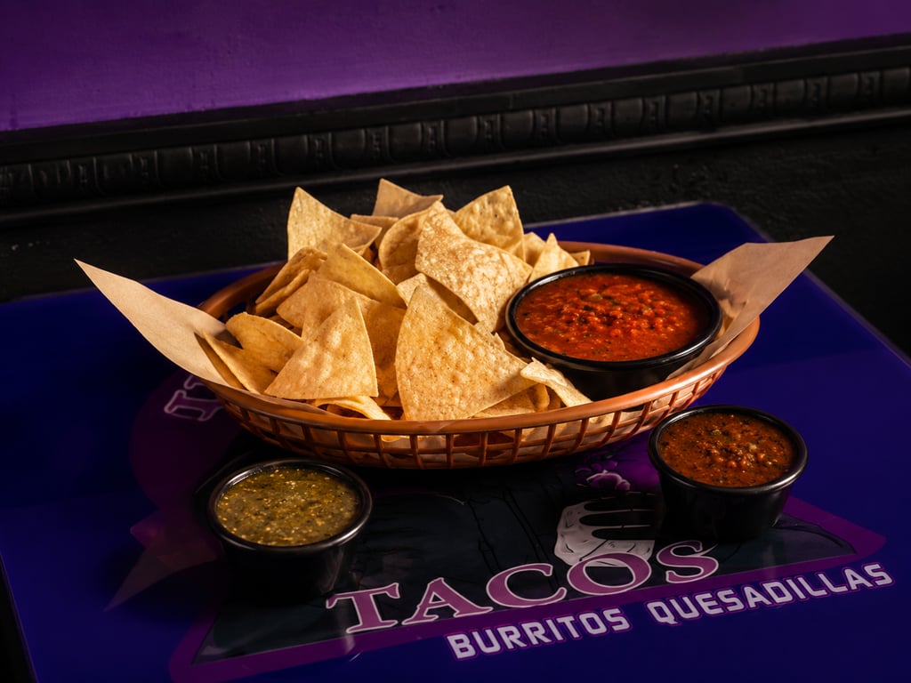 Chips & Salsa
