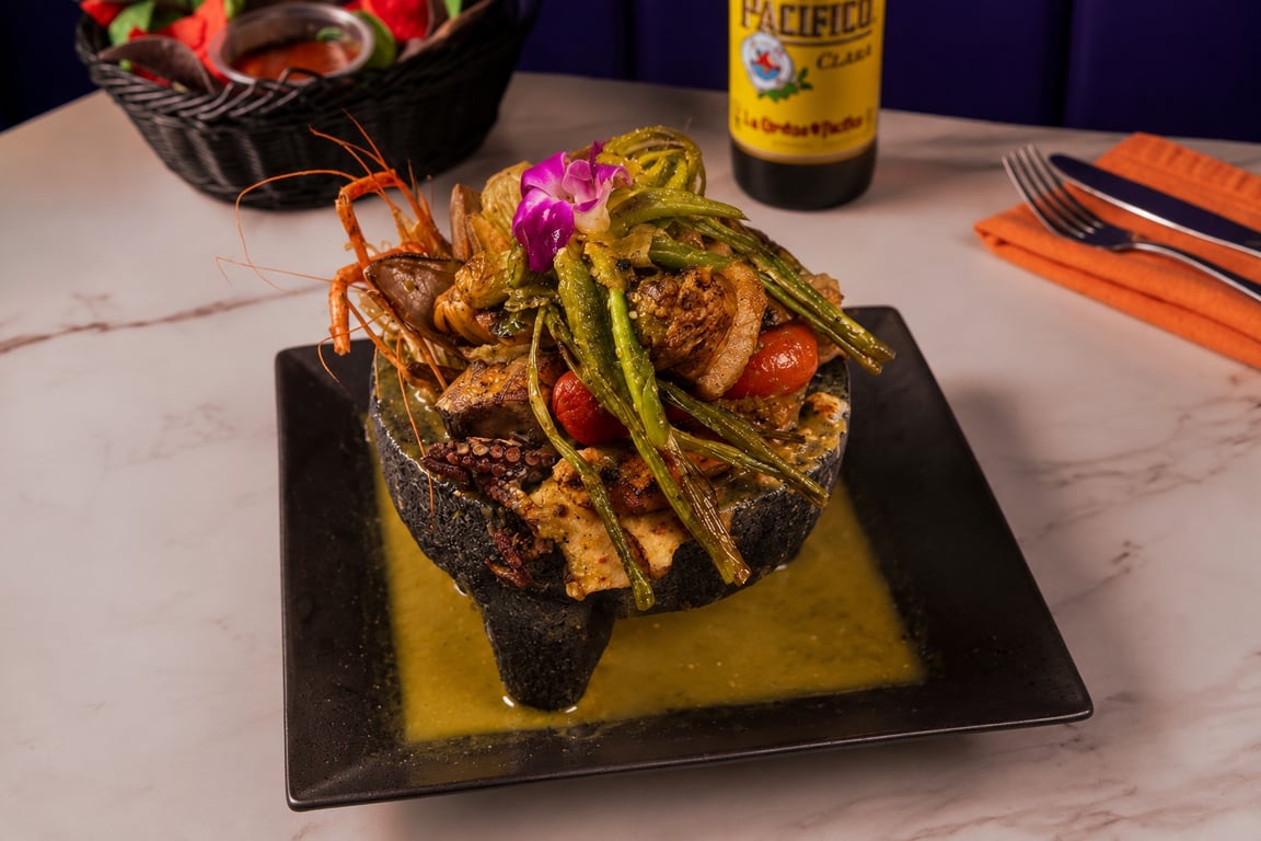Molcajete Mixto