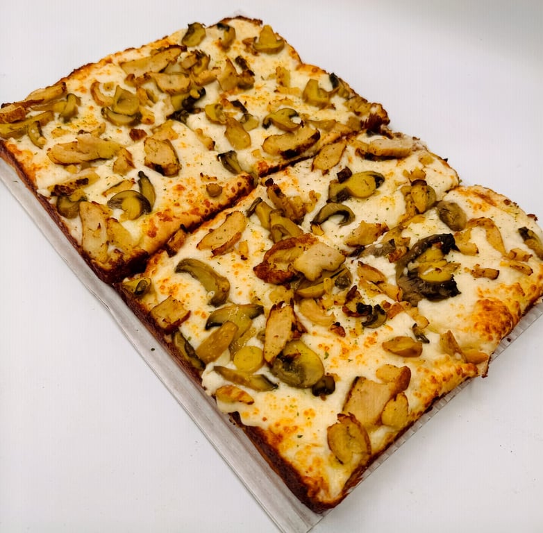 Piara Deep Dish Chicken Alfredo Pizza