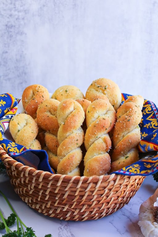 Garlic Twists