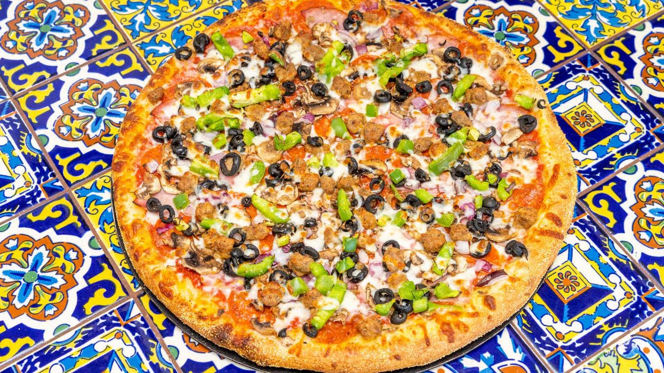 Chicken Veggie Combo Pizza