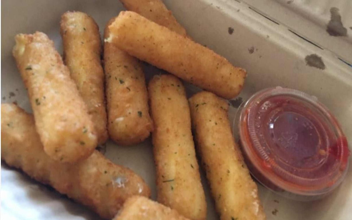 Fried Mozzarella Sticks