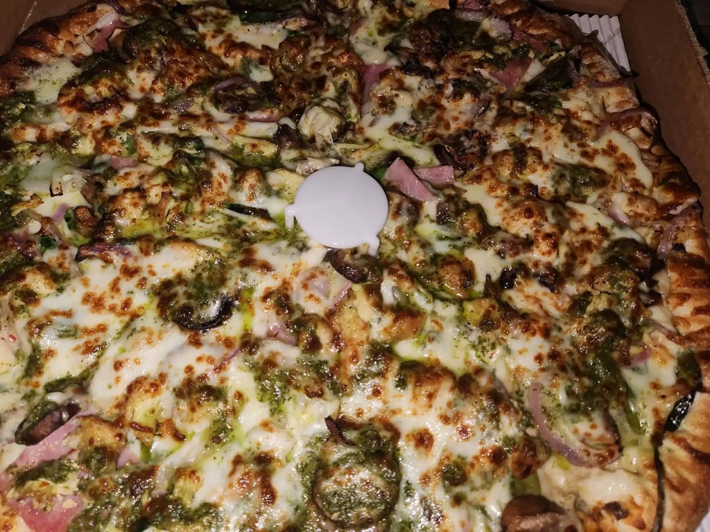 Chicken Supreme Pizza