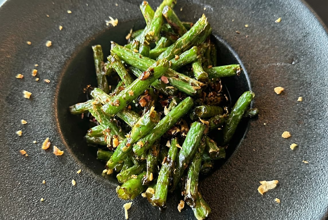 Green Beans with Garlic Sauce