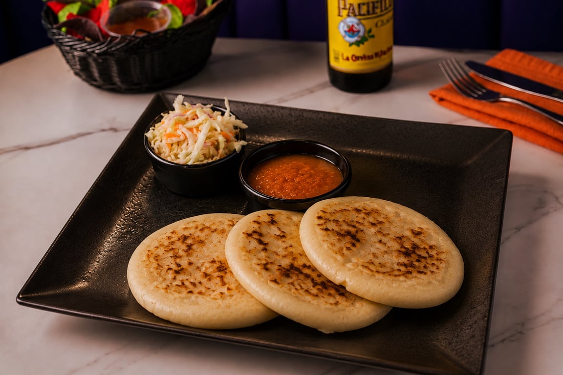 Loroco Con Queso Pupusa