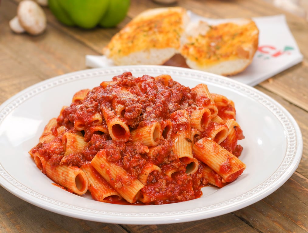 Spaghetti or Rigatoni With Meat Sauce