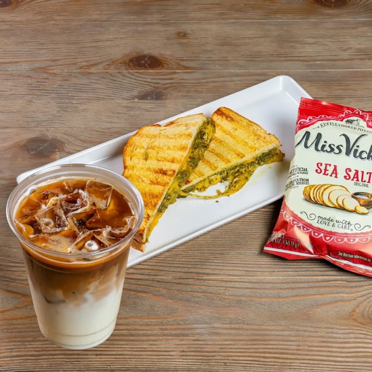 Mo' Melt, Chips & Iced Latte Combo