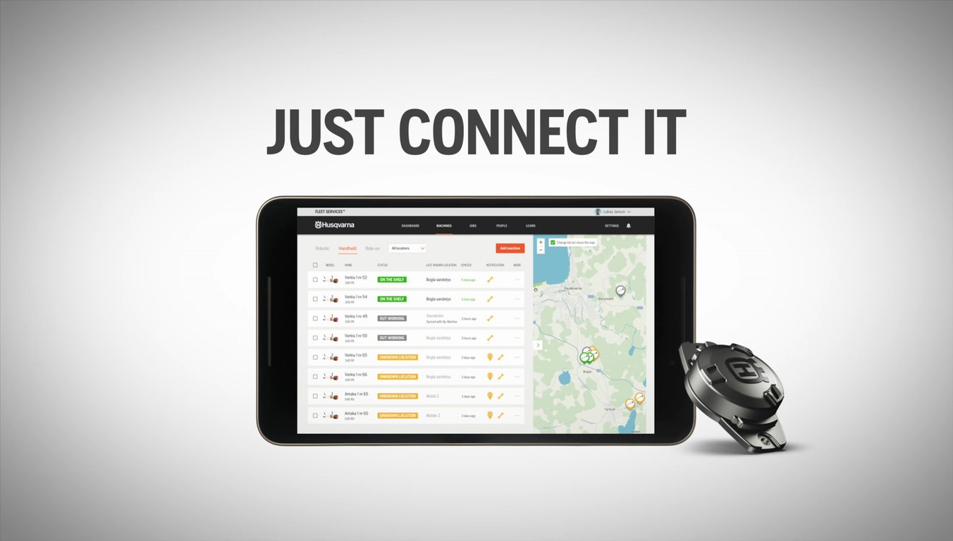 Aplikace Husqvarna Fleet Services™ vám poskytuje možnost sledovat, ovládat a analyzovat celou vaši flotilu strojů z vašeho chytrého telefonu, tabletu nebo notebooku.
