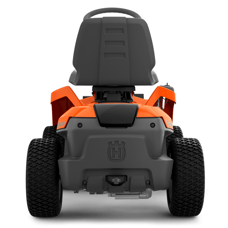 Nízké těžiště na zadní nápravě optimalizuje stabilitu a přilnavost v různém terénu.