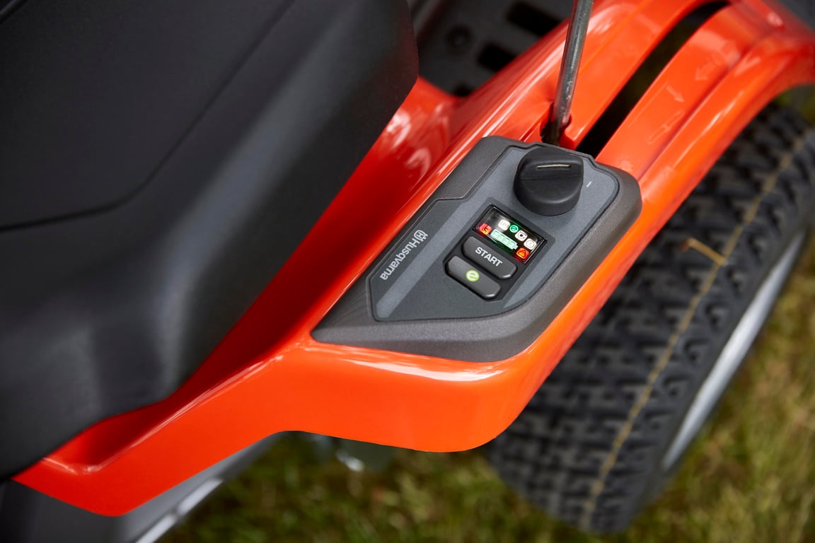 Snadno přístupné ovládací prvky pro pohodlí obsluhy