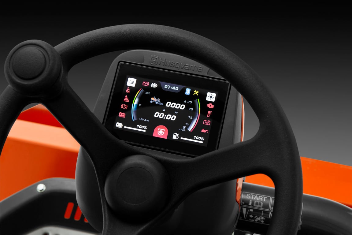 Intuitivní 5palcová dotyková barevná obrazovka s vysokým rozlišením. Jasná viditelnost i při plném slunečním světle.