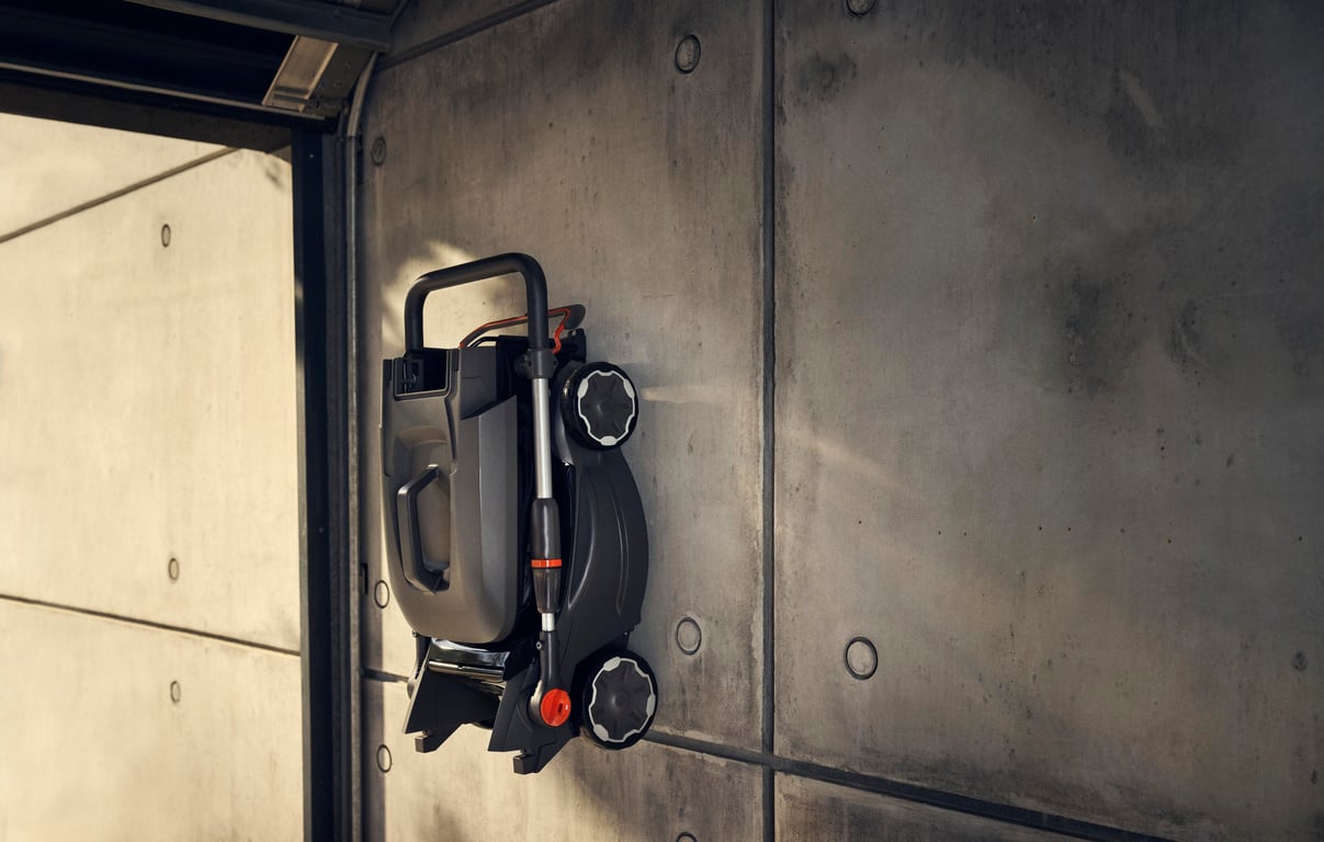 Jednoduše složte rukojeť, abyste minimalizovali prostor pro skladování a přepravu.