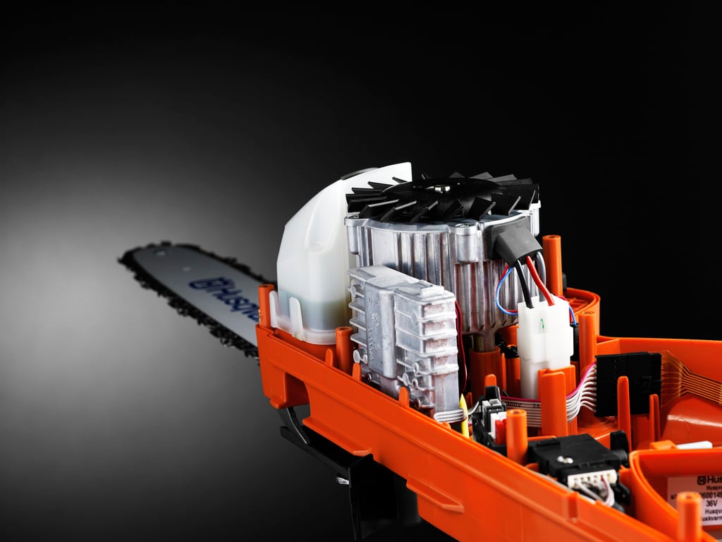 Námi vyvinutý moderní bezkomutátorový motor poskytuje vysoký točivý moment a konzistentní výkon.