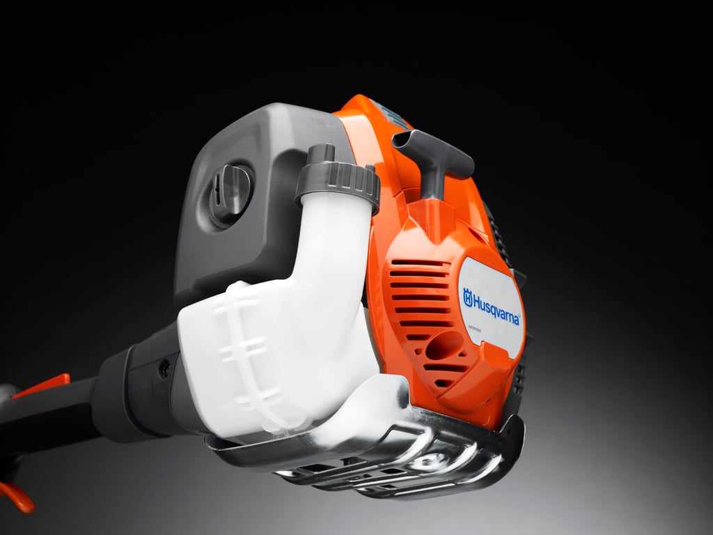 Kluzný plech pro ochranu motoru