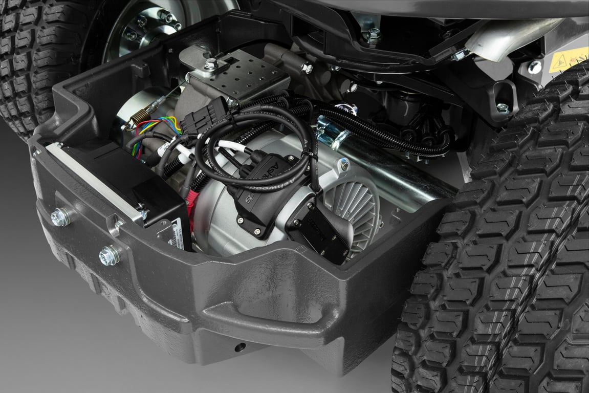 Pohonný systém pohonu všech kol (AWD) je elektronicky řízen integrovanými senzory, které zajišťují optimalizovanou trakci.