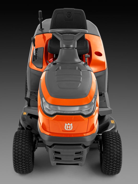 Ovládací páčky pouze na jedné straně usnadňují nastupování a vystupování na druhé straně.