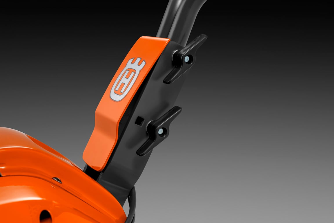 Lehce sklopná řídící rukojeť