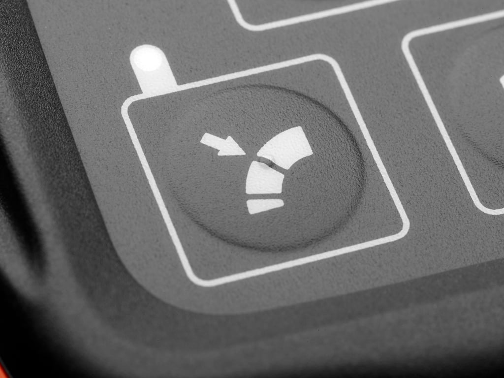 Pomocí tempomatu si můžete nastavit stálou rychlost foukání pro nepřetržitou práci bez upravování.