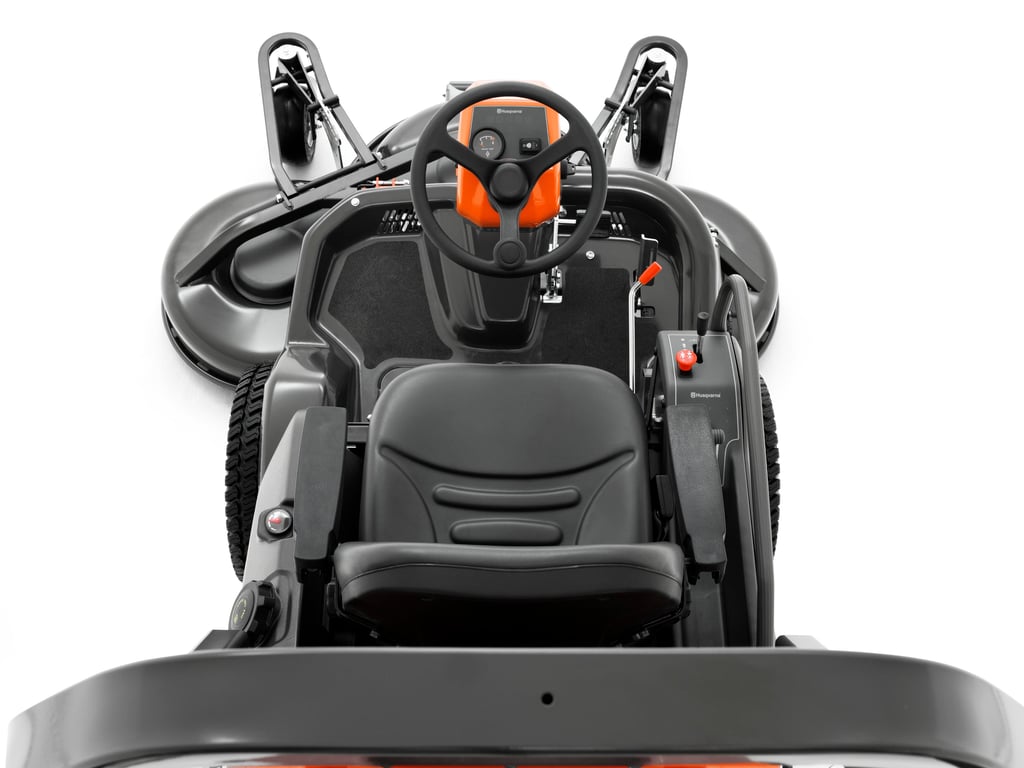 Vyosené žací ústrojí pro snadné sekání těsně u překážek