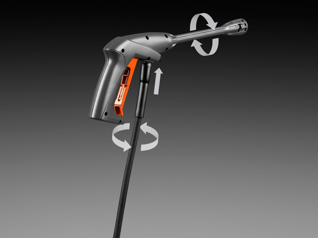 Maximální účinnost a pohodlí díky dvěma otočným spojkám na stříkacím násadci a rychlospojkám.