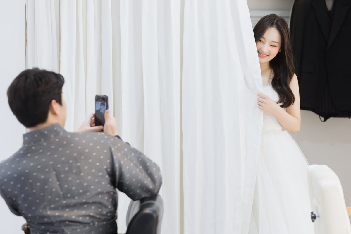 비기닝 모빌리티 웨딩 18/20 — 모빌리티 웨딩 · 이동형 웨딩 살롱 · 현장 헤어·메이크업