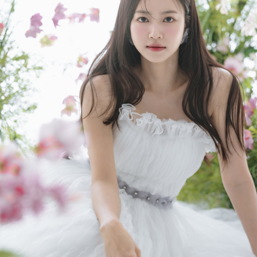 티아라와 베일이 완벽히 조화된 클래식 신부 헤어메이크업