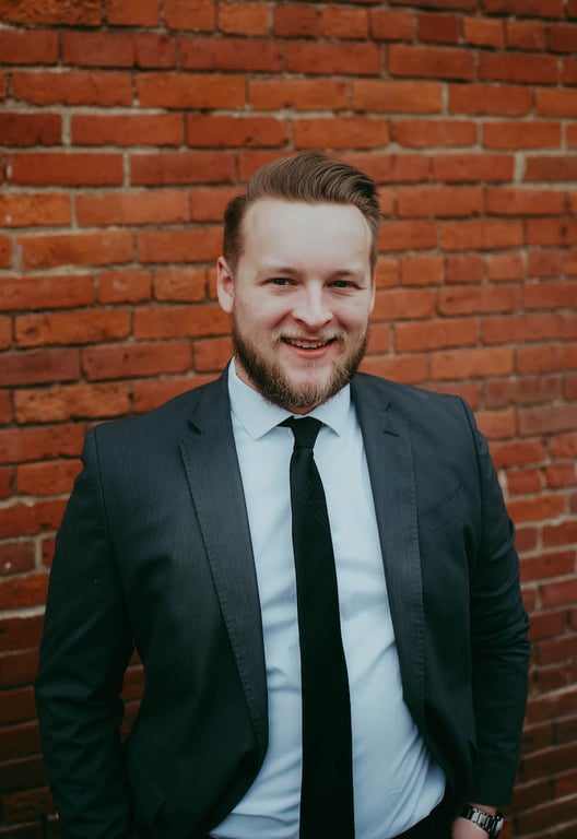 Michael Carillon Headshot