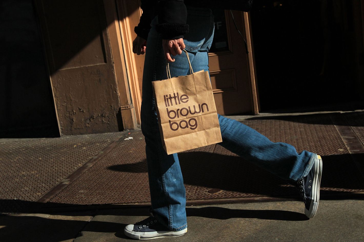 vignelli-bloomingdales-bag.2x.rhorizontal.w710.jpg