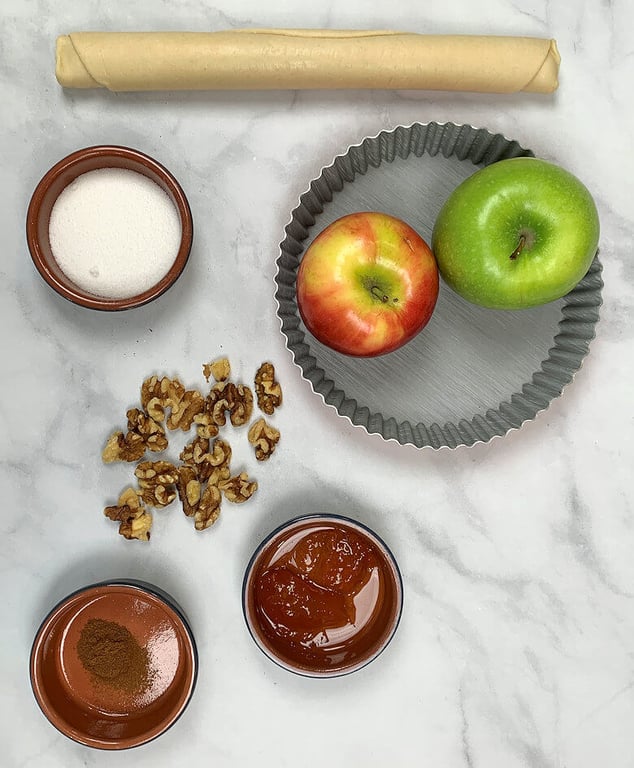 Ingredients of Thin French Apple Tart