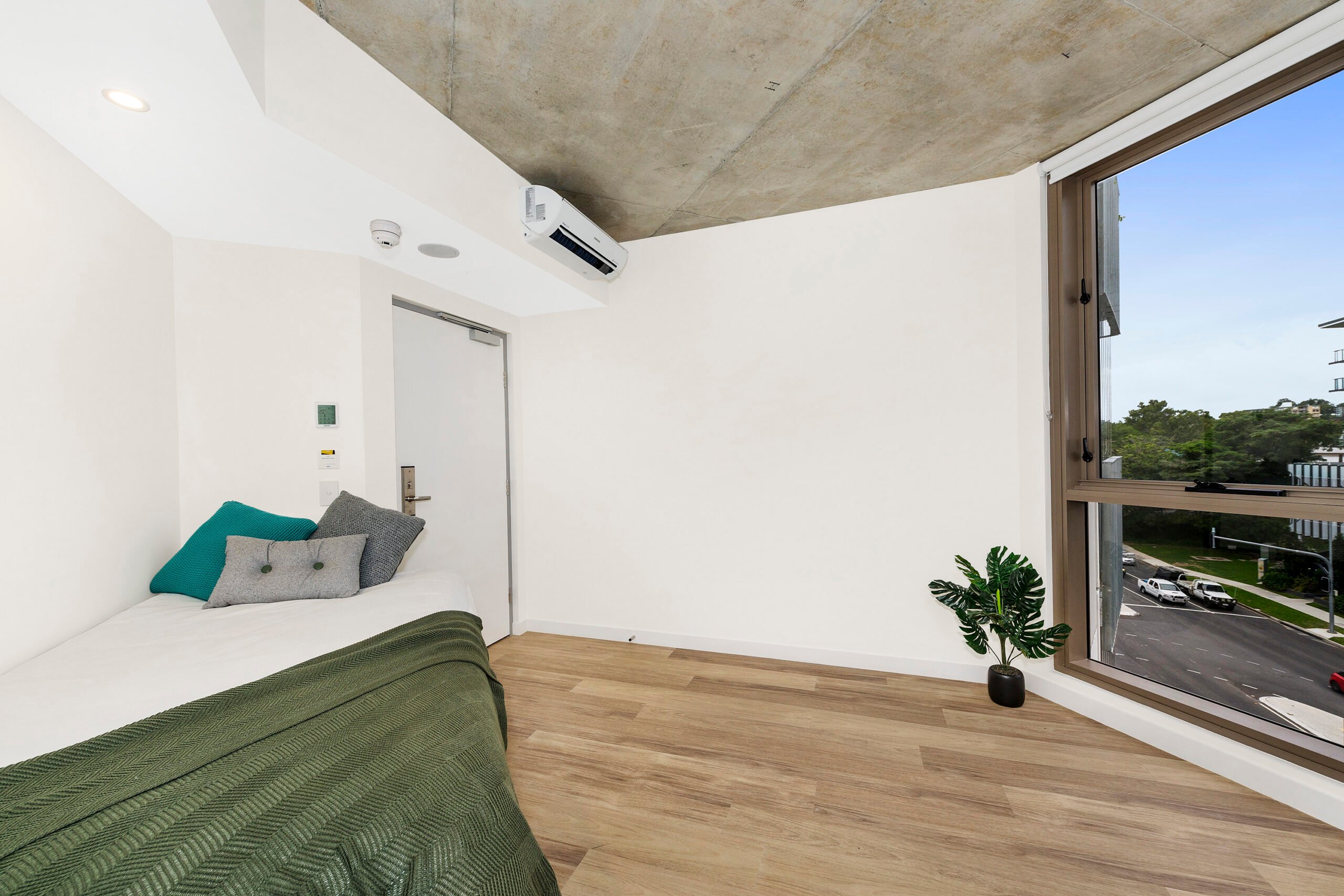 Shared Apartment for Students in St Lucia Brisbane Scape