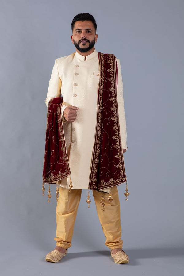 Men's velvet embroidered shawl