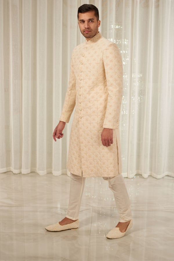 Men's luxury embroidered sherwani - Image 3