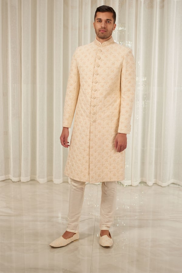 Men's luxury embroidered sherwani - Image 5