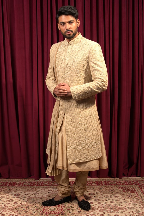 Men's sherwani with inner dupatta trouser and belt - Image 2